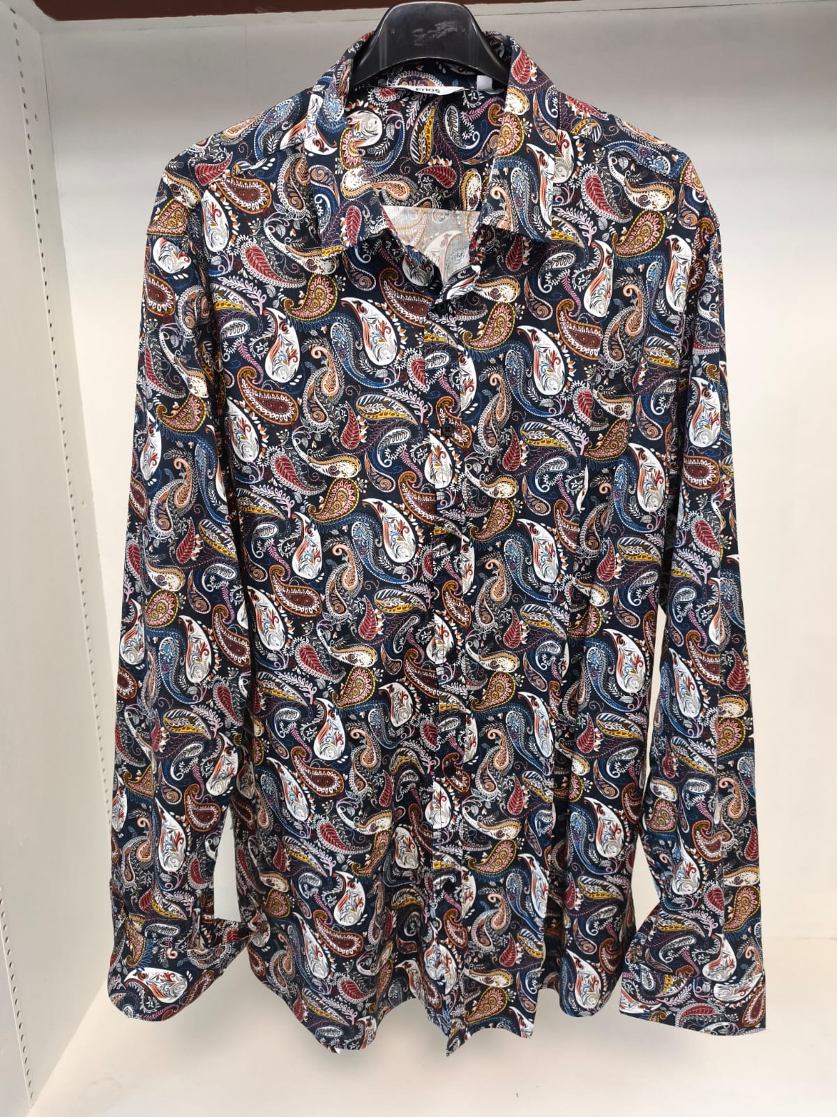 Langarm-Herrenhemd mit Kragen, blau mit floralem Muster