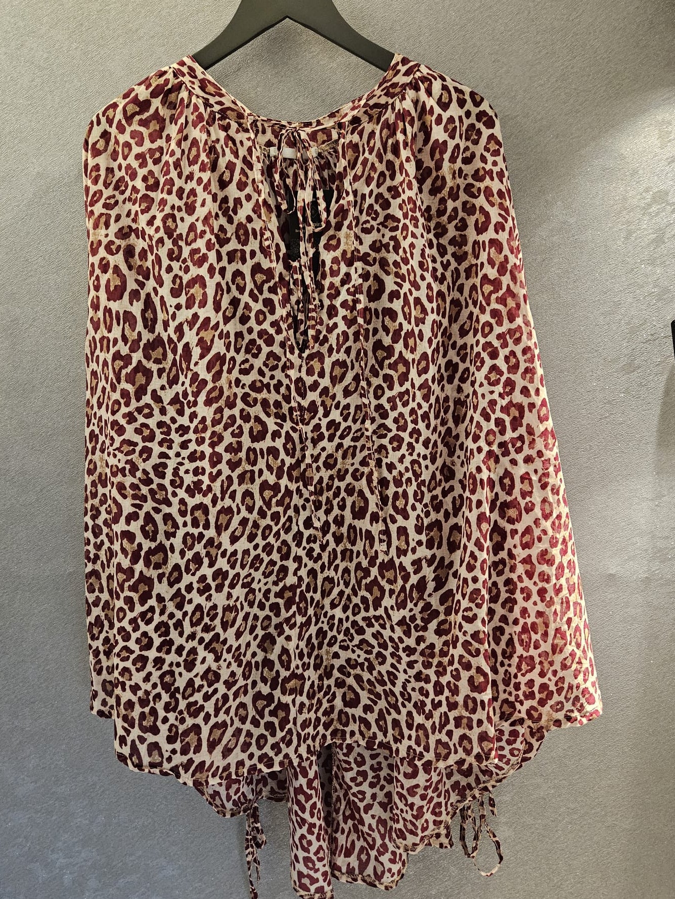 Langärmlige Bluse Animalprint mit Bändchen Oversize