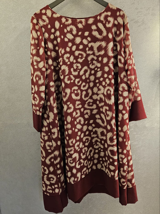 Kleid dreiviertelarm mit Unterfutter Animalprint Beere/Beige