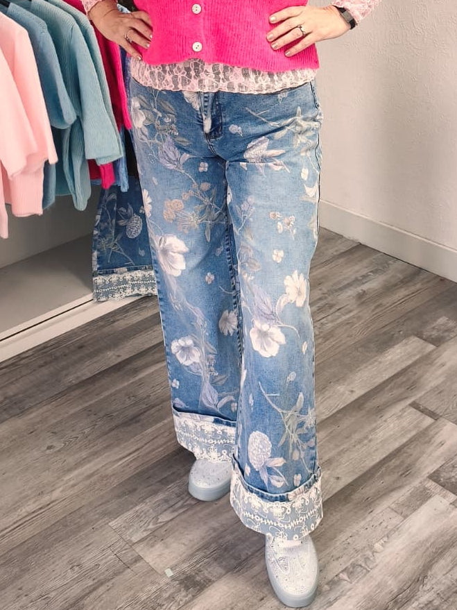 Wide-Leg-Jeans mit Aufschlag, Blumenmuster