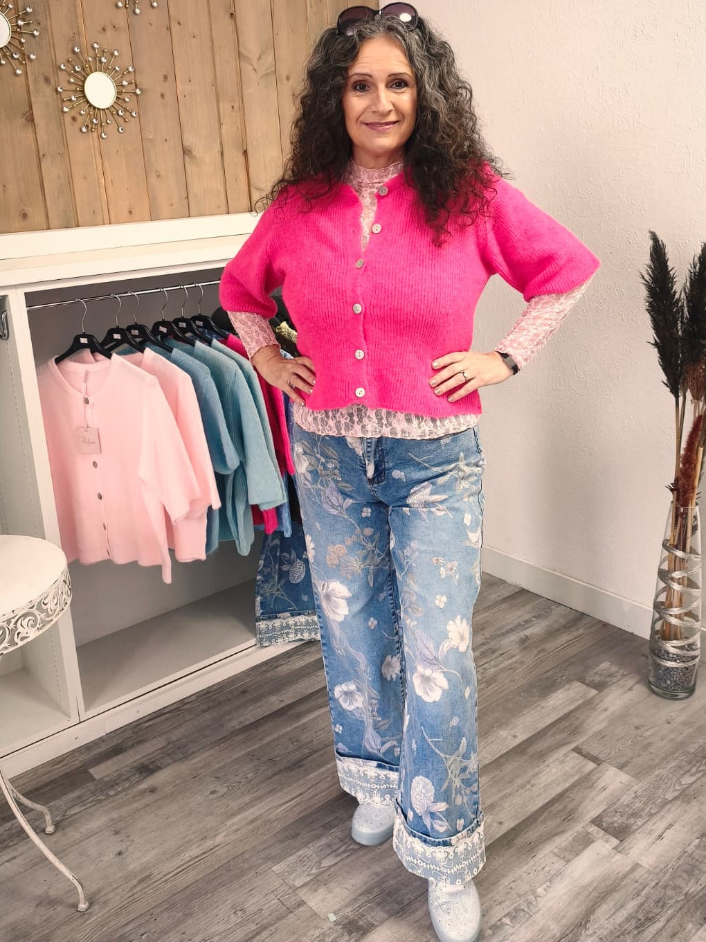 Wide-Leg-Jeans mit Aufschlag, Blumenmuster