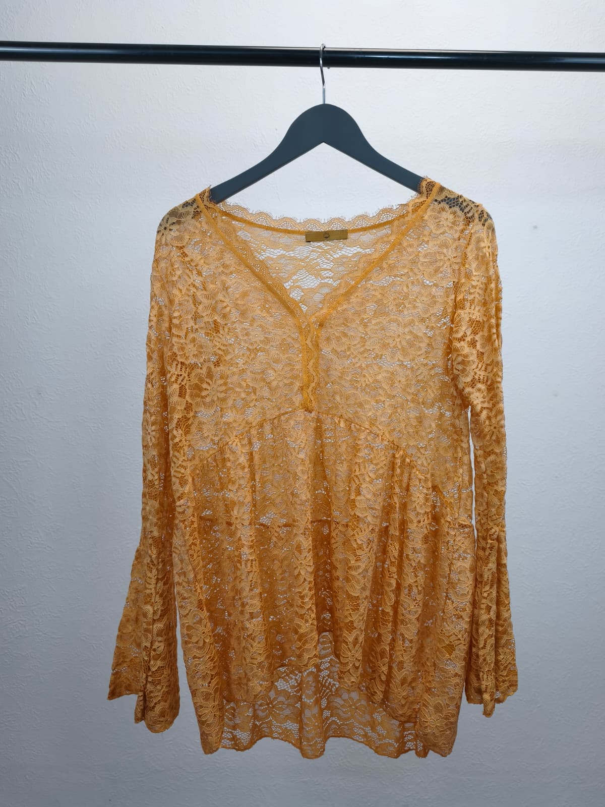 Transparente Spitzen-Bluse