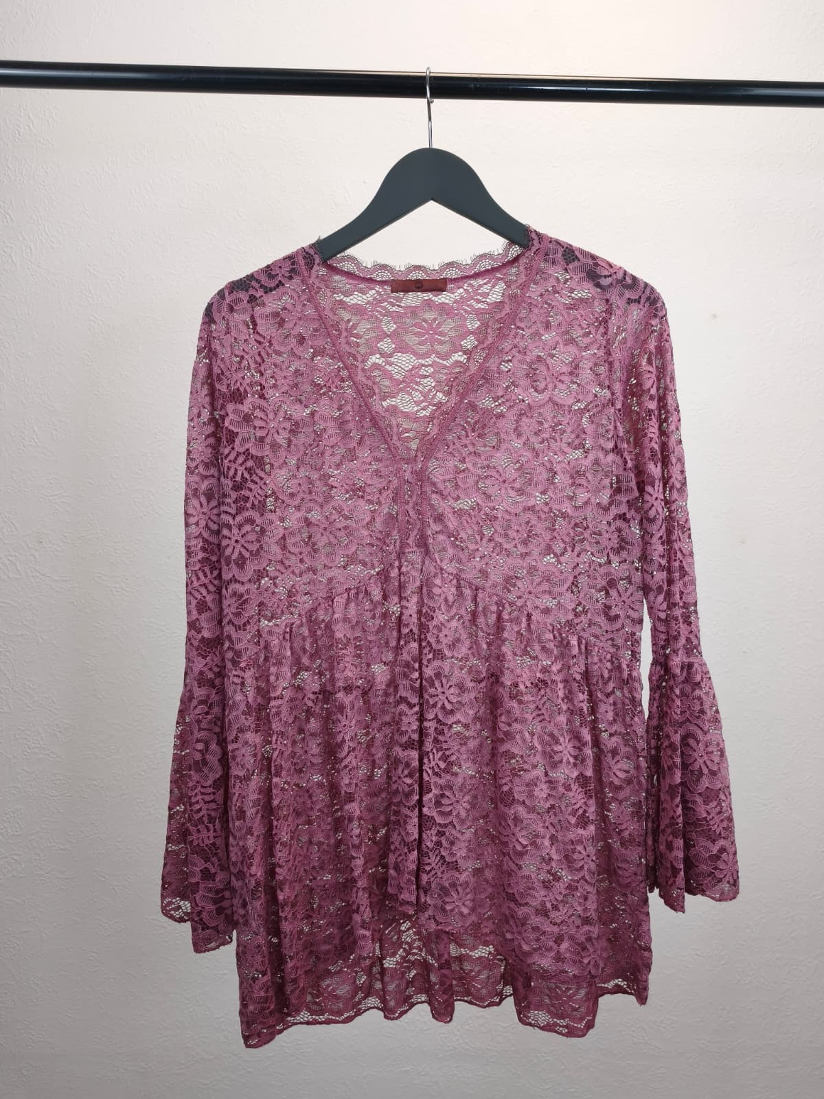 Transparente Spitzen-Bluse