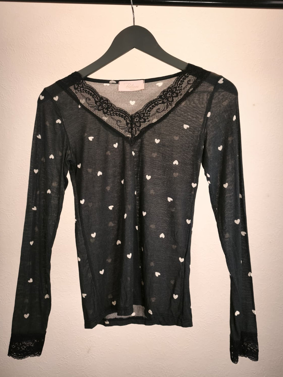 Stretch-Cashmere Langarmshirt mit Spitze