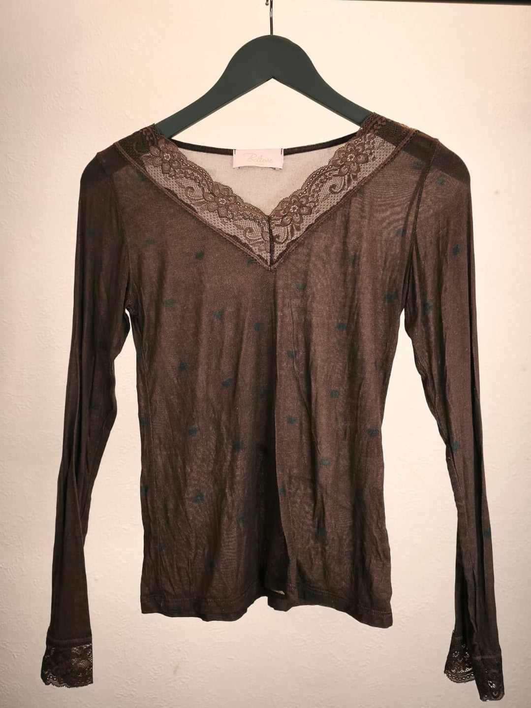 Stretch-Cashmere Langarmshirt mit Spitze