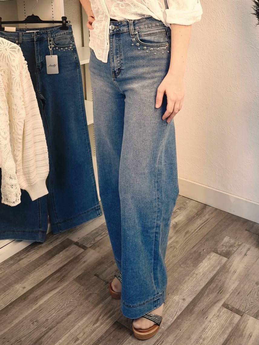 Wide-Leg-Jeans mit Nieten stretchig