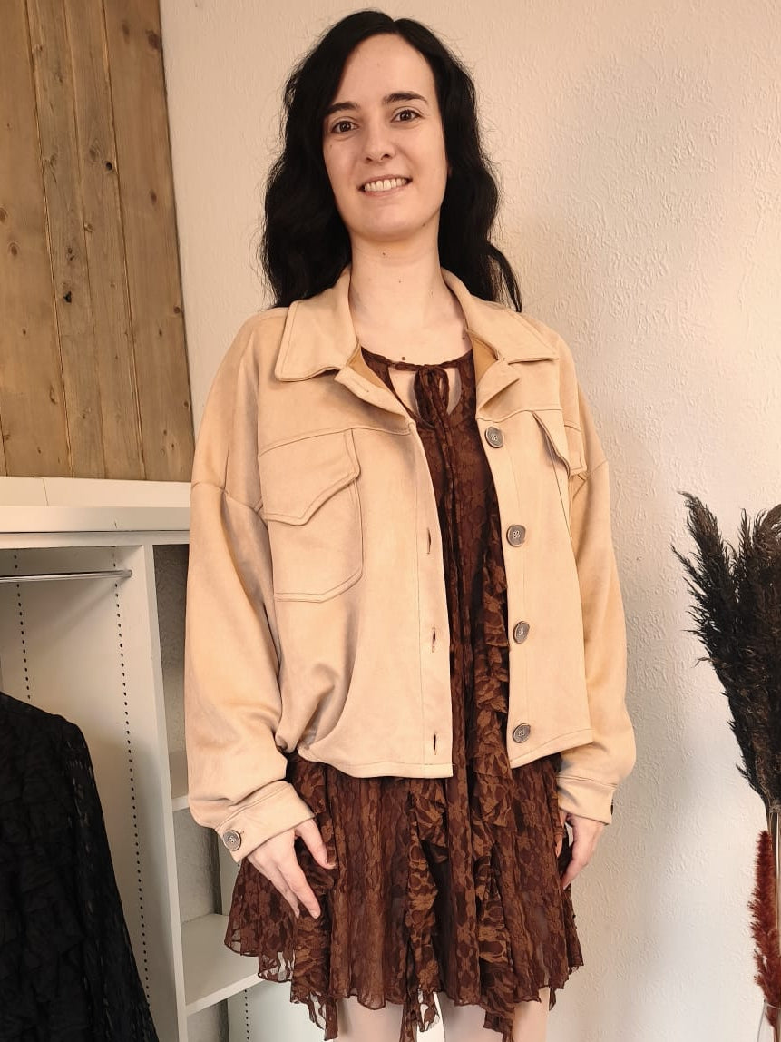 Kurze Jacke in Velour-Lederoptik mit Knöpfen und Gummizug