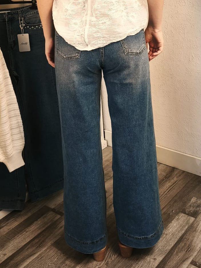 Wide-Leg-Jeans mit Nieten stretchig