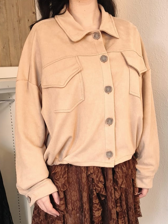 Kurze Jacke in Velour-Lederoptik mit Knöpfen und Gummizug