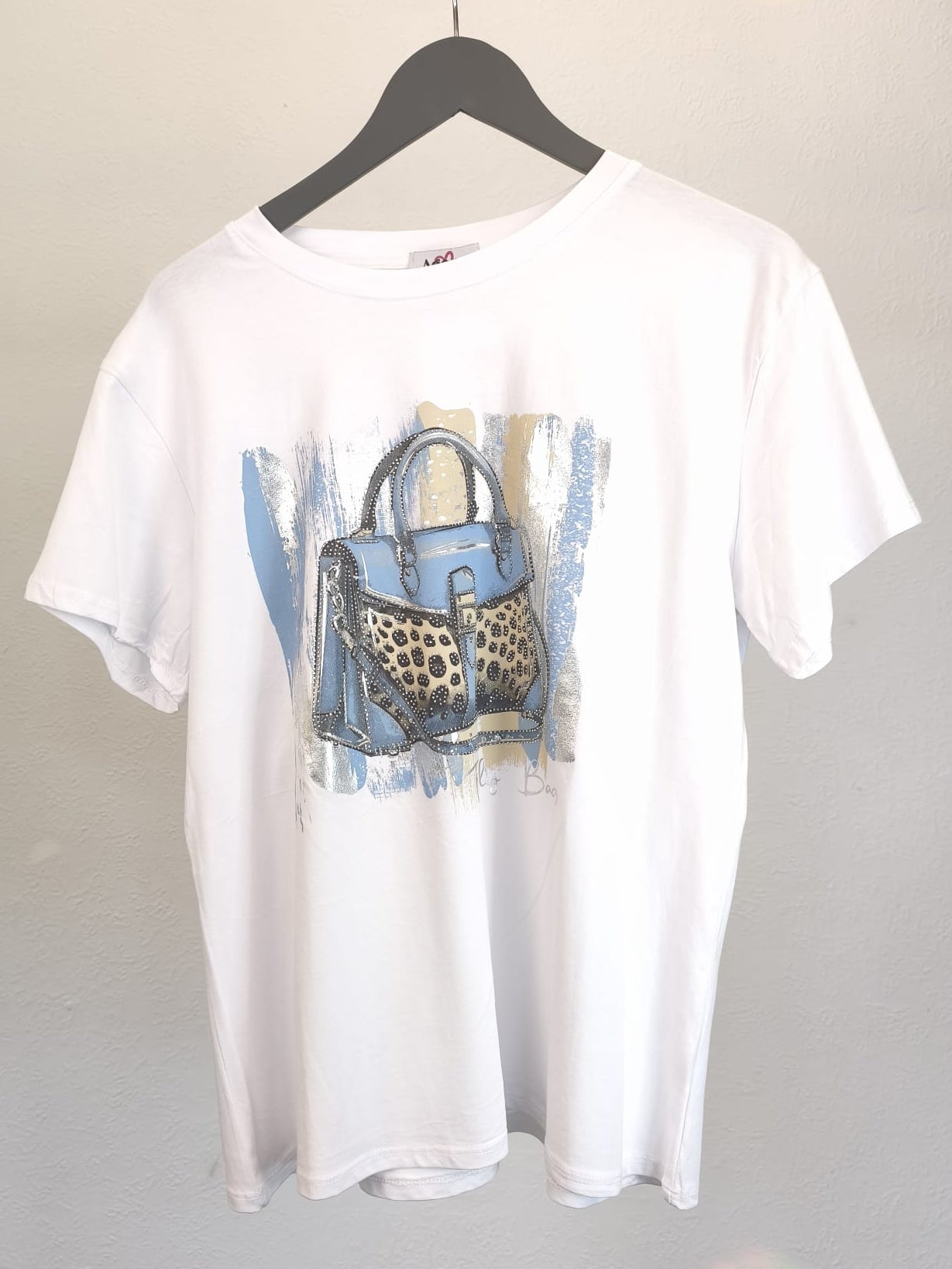 T-Shirt kurzärmlig weiß mit Farbdruck Tasche