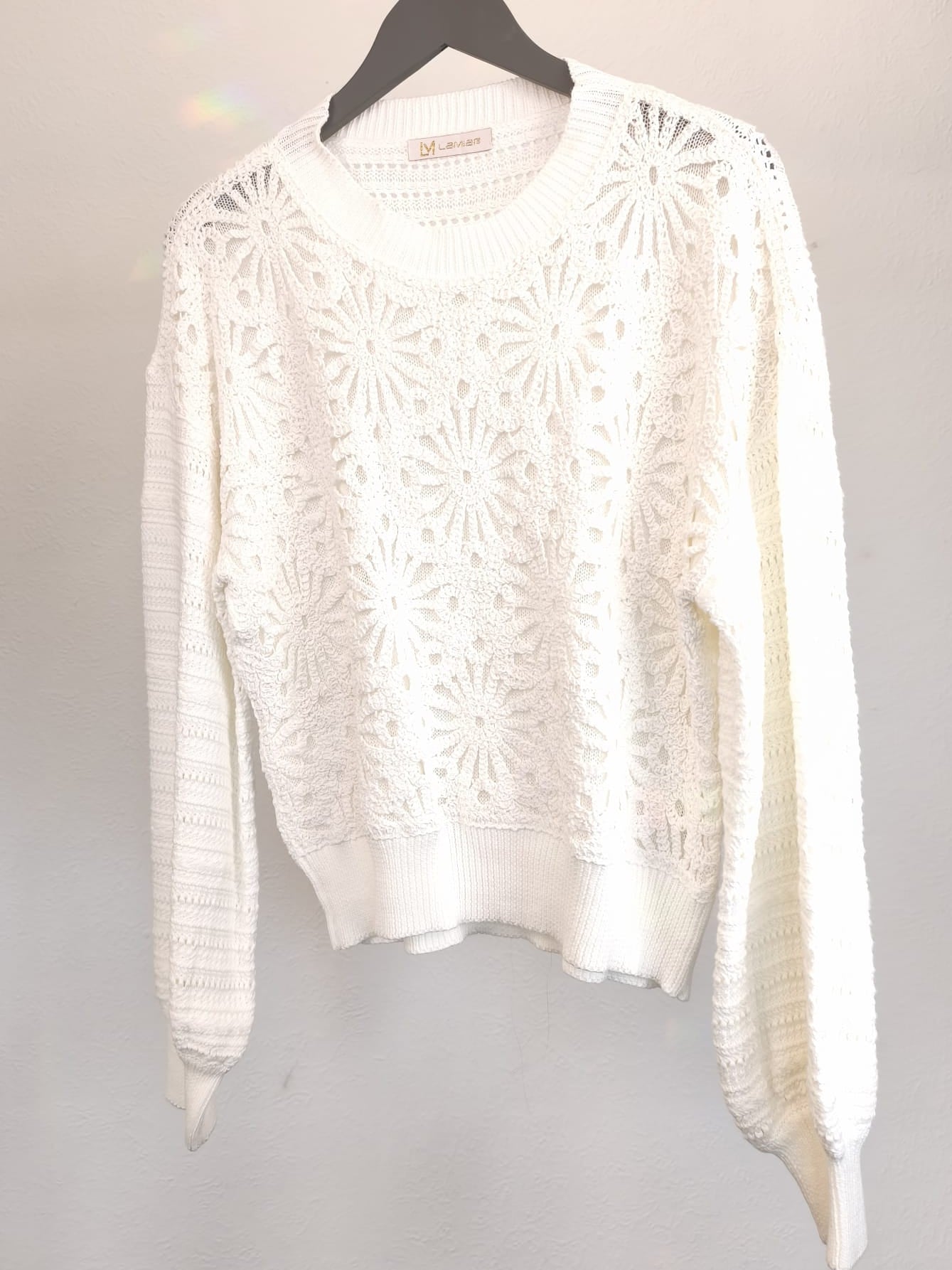 Langarm-Lochstrick-Pullover mit Bündchen, weiß