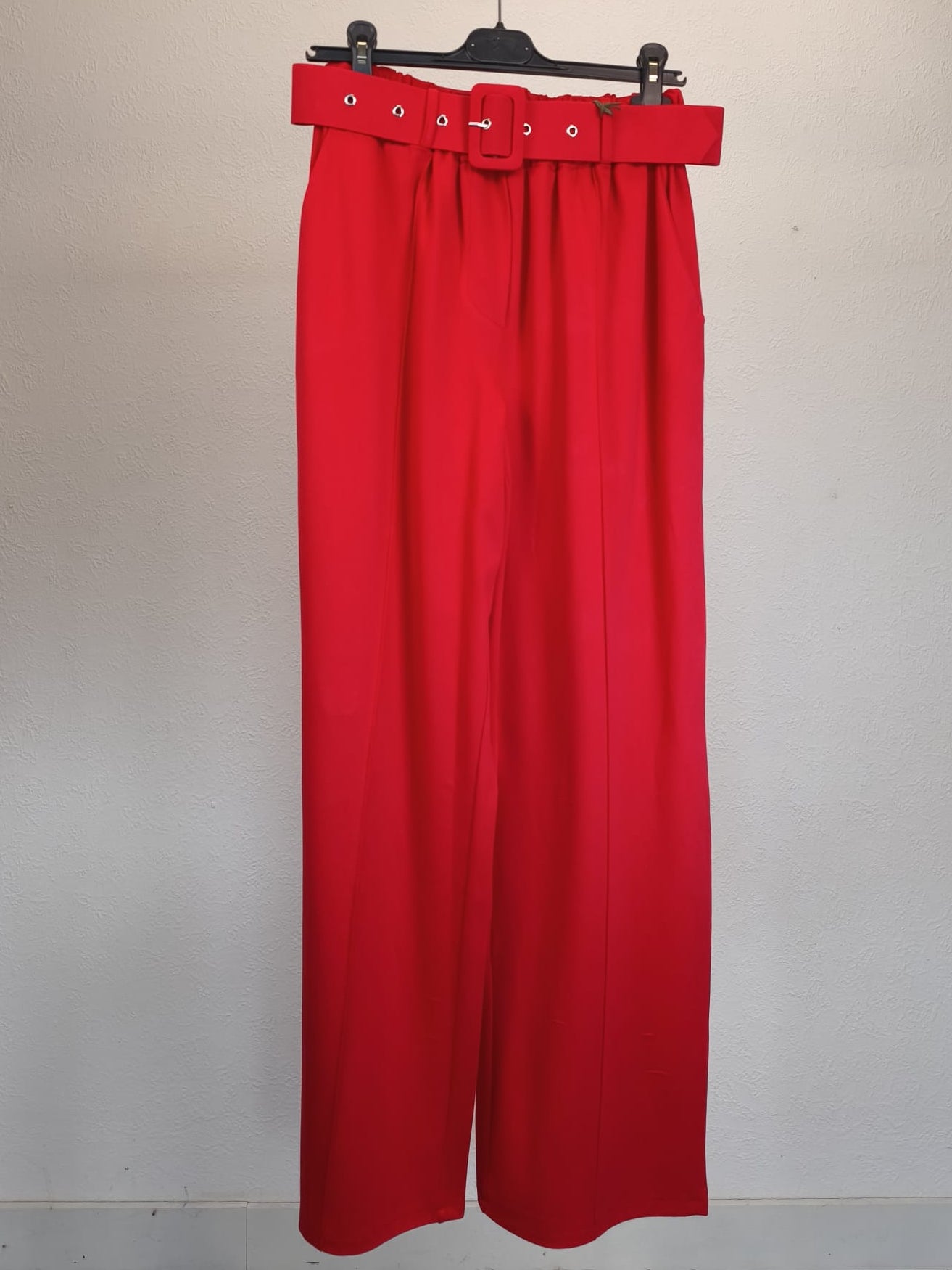 Elegante Stoffhose mit Gummizug und Gürtel