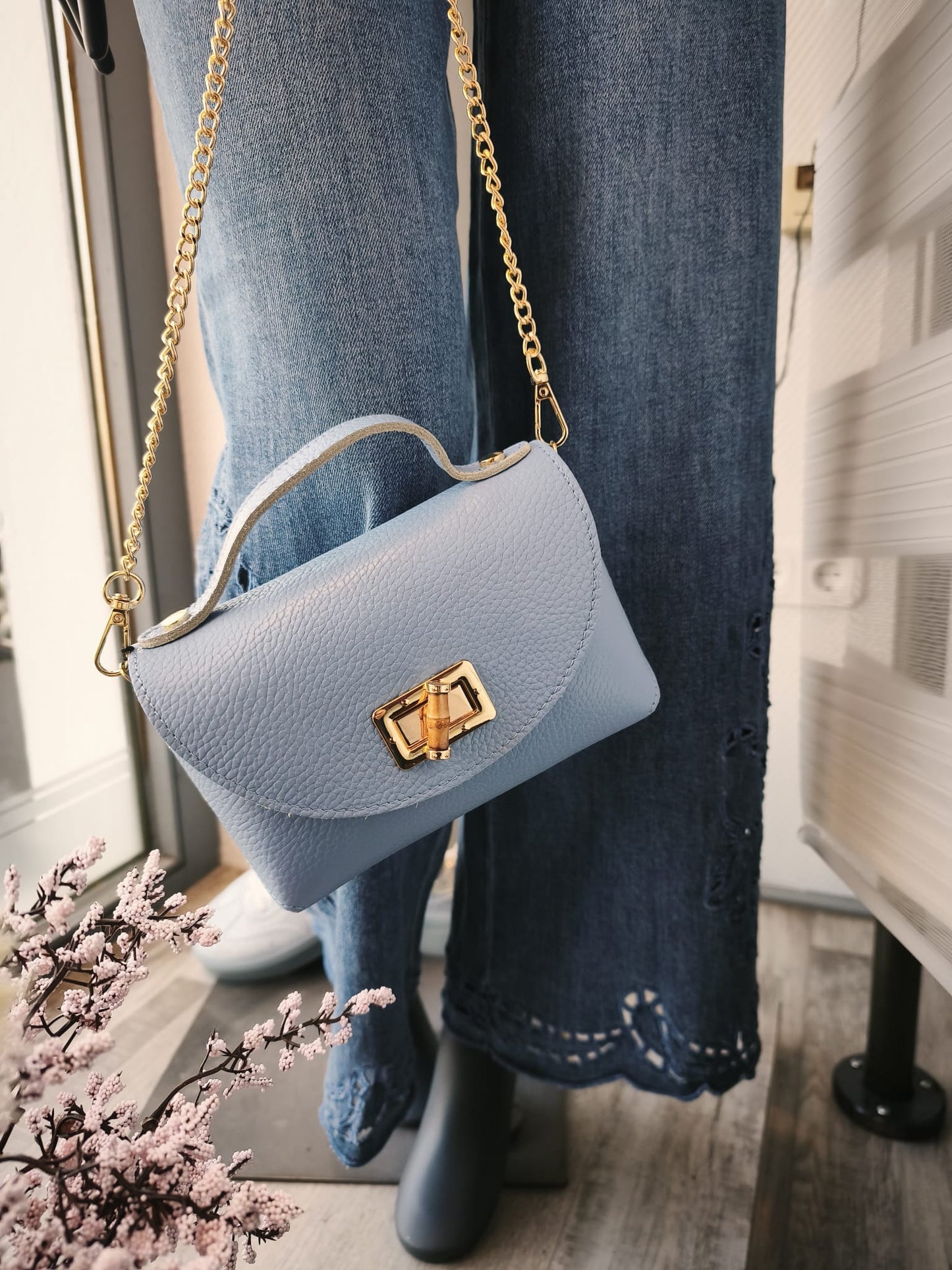 Umhänge-Handtasche, echtes Leder, mit Goldkette, verschiedene Farben