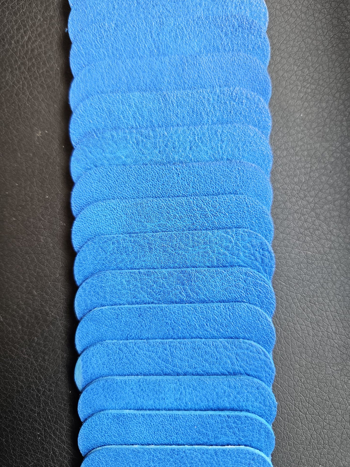 Stretchgürtel mit Silberschnalle, verschiedene Farben