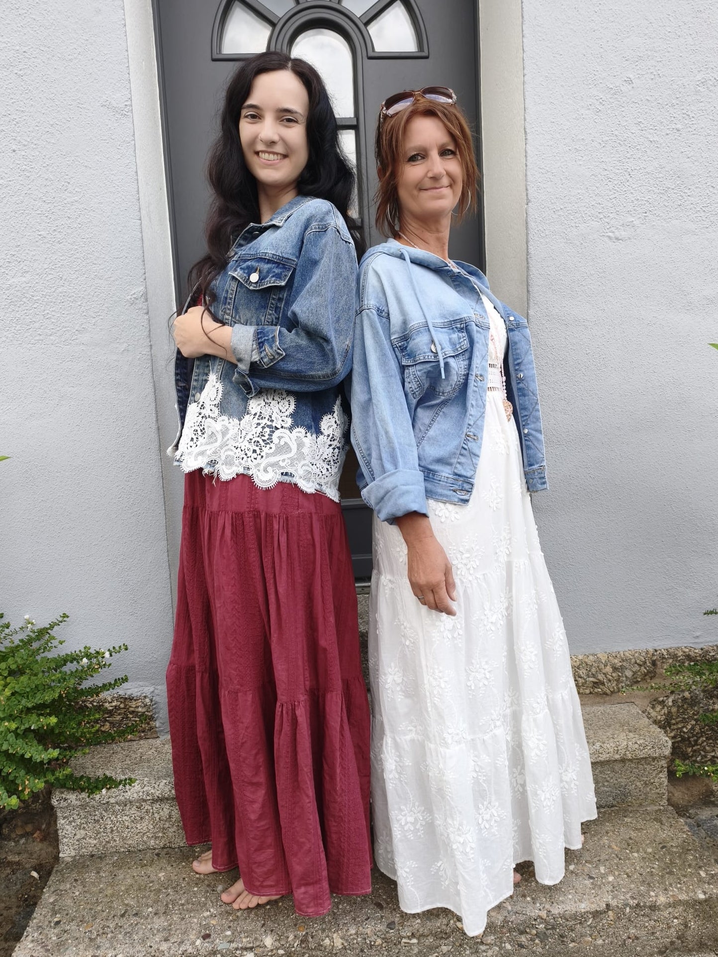 Sommerkleid bordeaux + Jeansjacke mit Spitze
